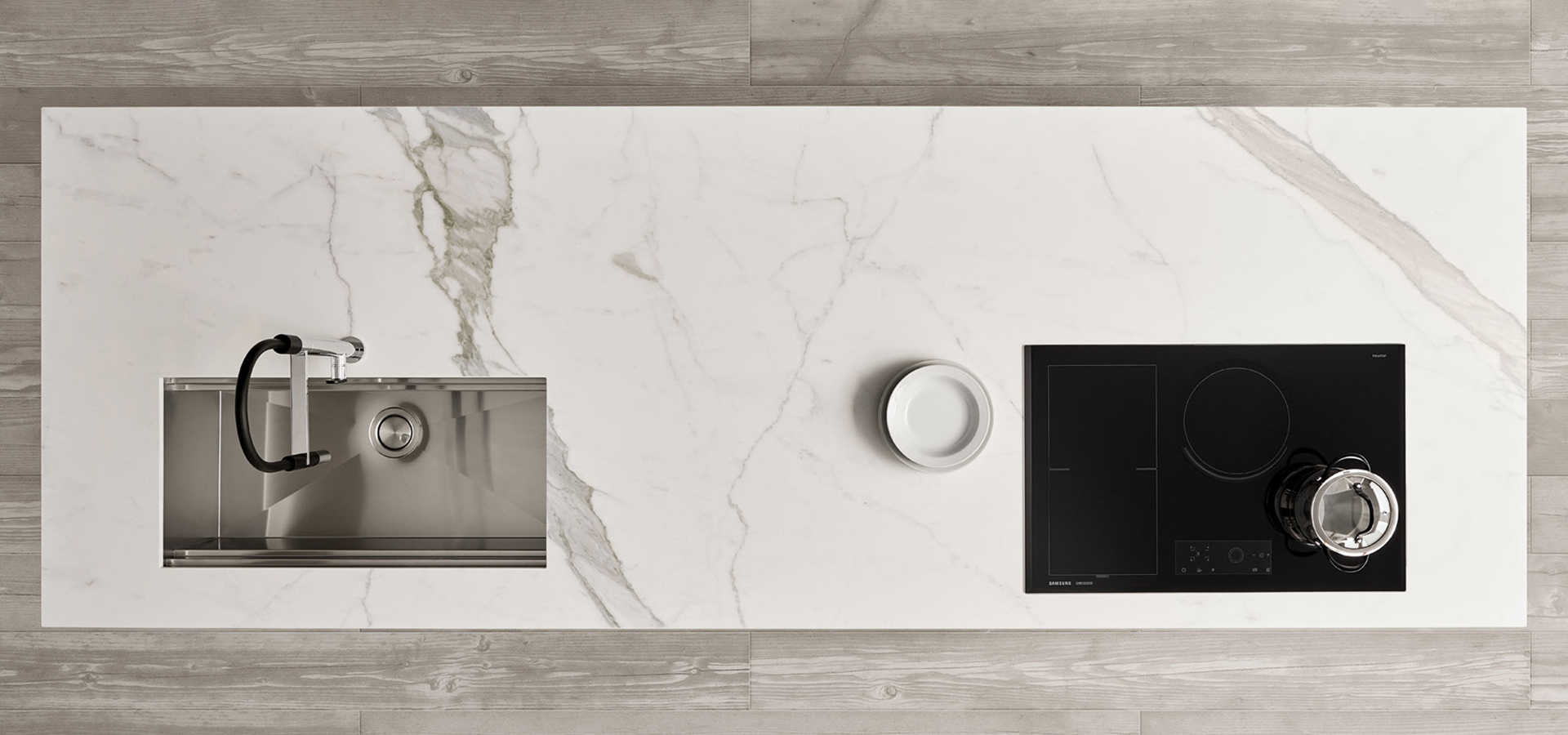 Cucina moderna con piano Caranto